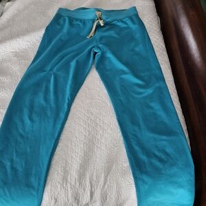 Figs scrub pants Med Petite guc. Teal flare leg